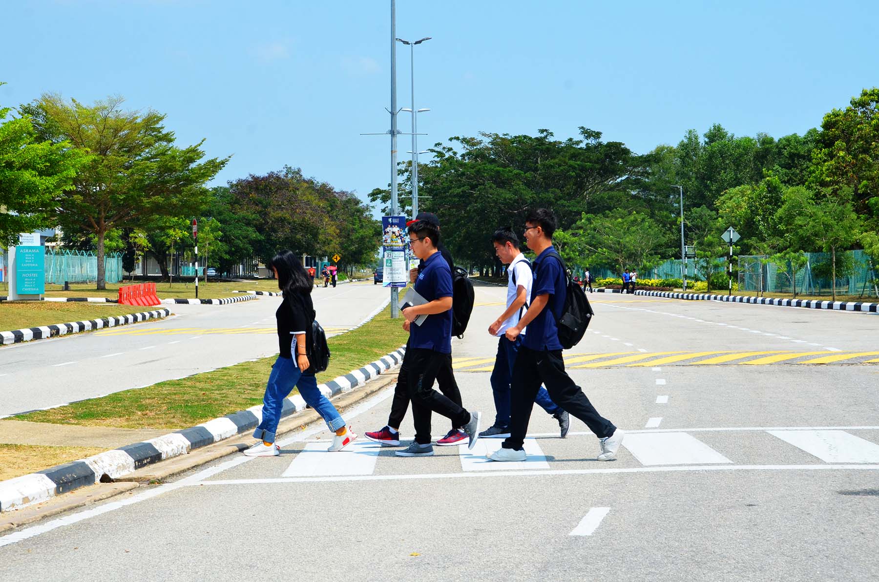 Malay pedestrian in 11 Things